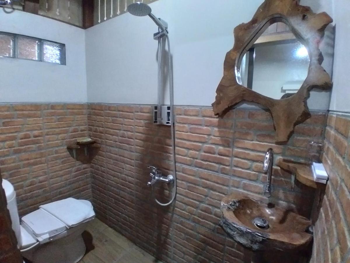 Dem Ayem Heritage Guest House Yogyakarta Bagian luar foto